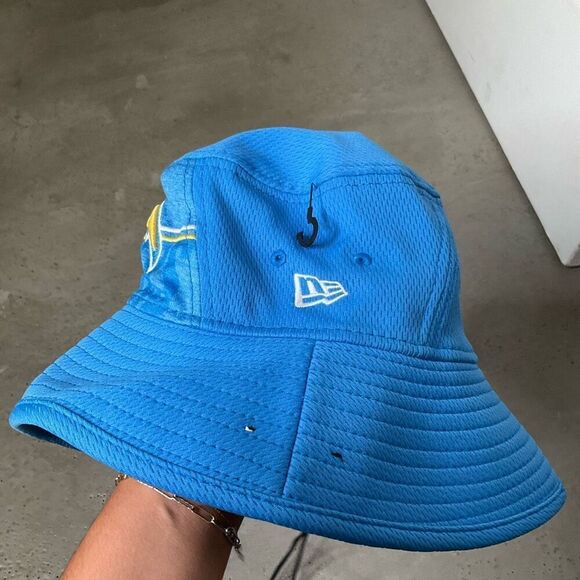 New Era Rams Bucket Hat - Picture 2 of 5